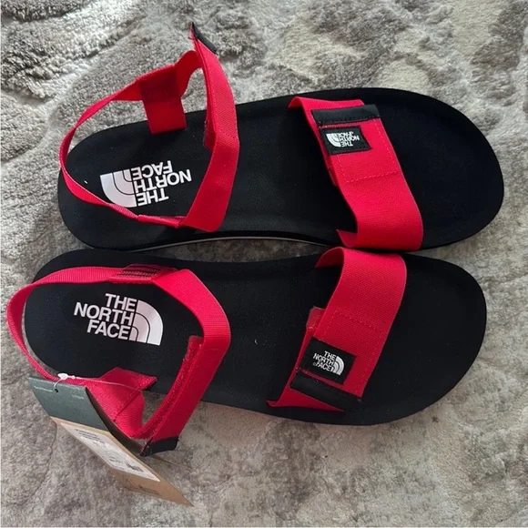 New The North Face Skeena Sandal Red/TNF Black Size 12 - Picture 1 of 4